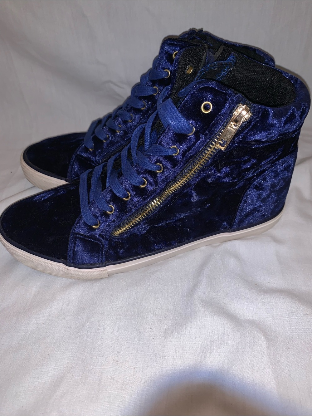 Rouge! Velvet High-Top Sneakers in Deep Blue with Gold Zipper